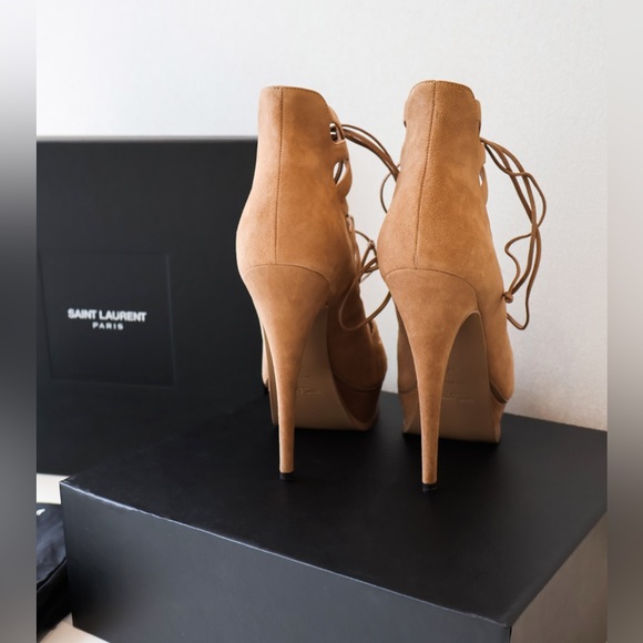 Brand new never worn YSL heels - Picture 4 of 7